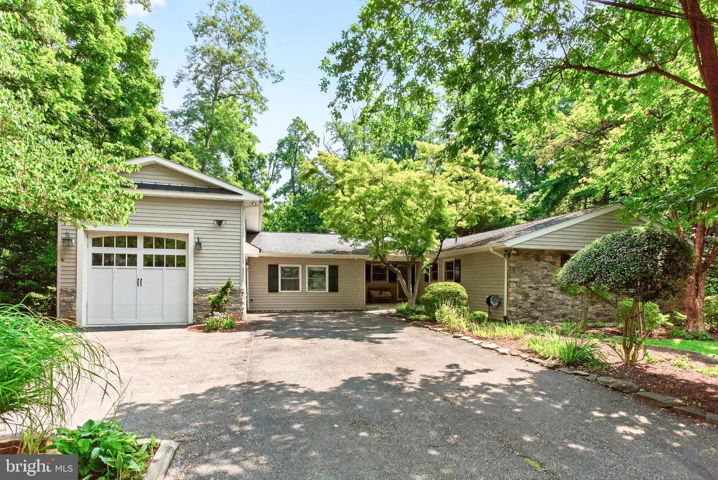 122 Franklin Road photo 1