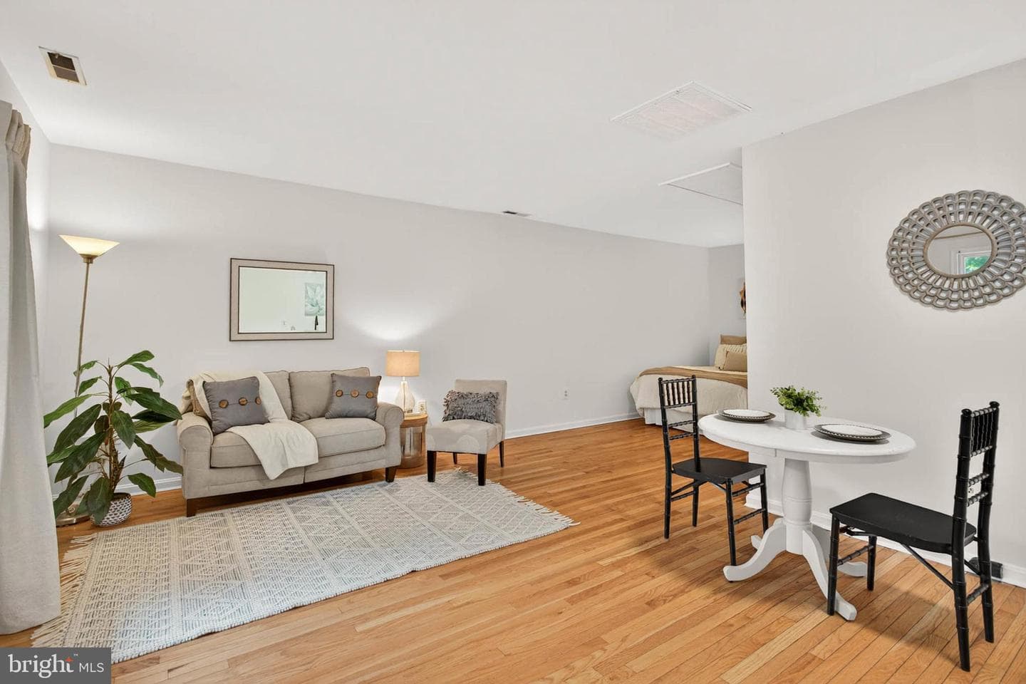 122 Franklin Road photo 24