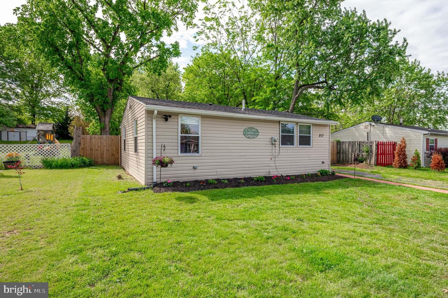 217 Glen Road photo 2