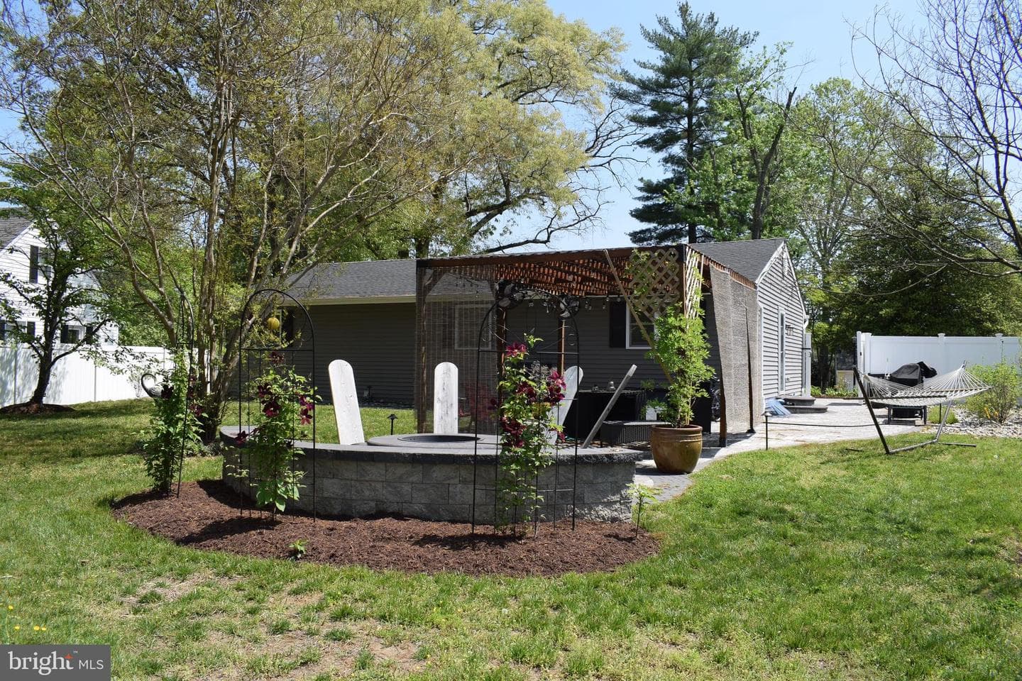 518 Norwich Road photo 3