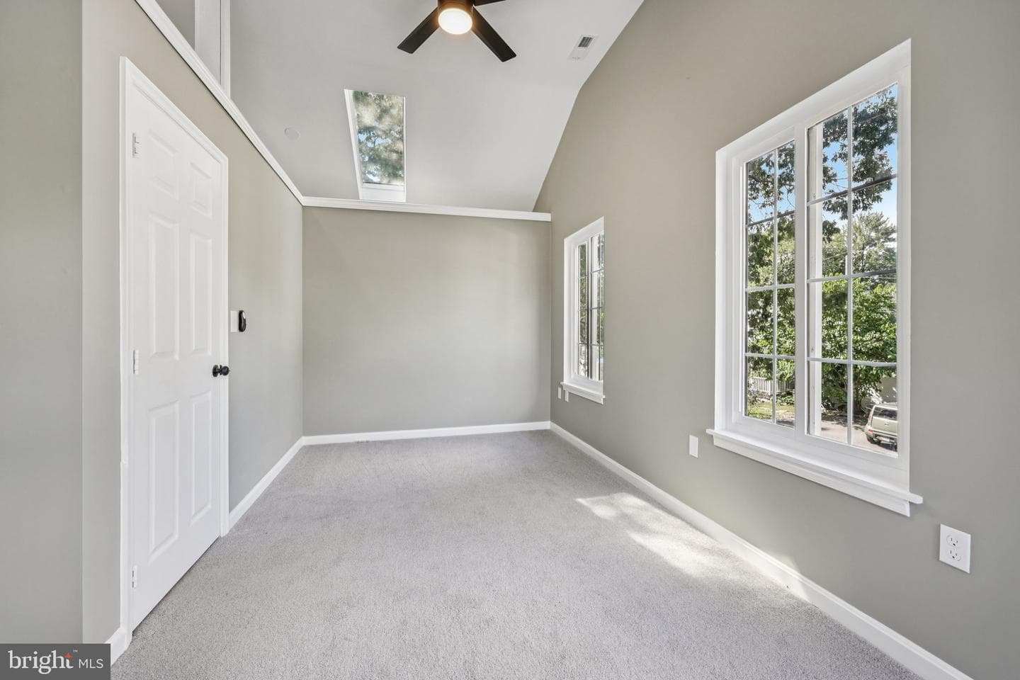 4721 Girton Avenue photo 22