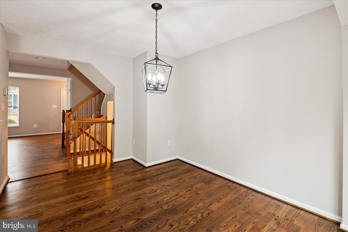 977 Chestnut Manor Court photo 18