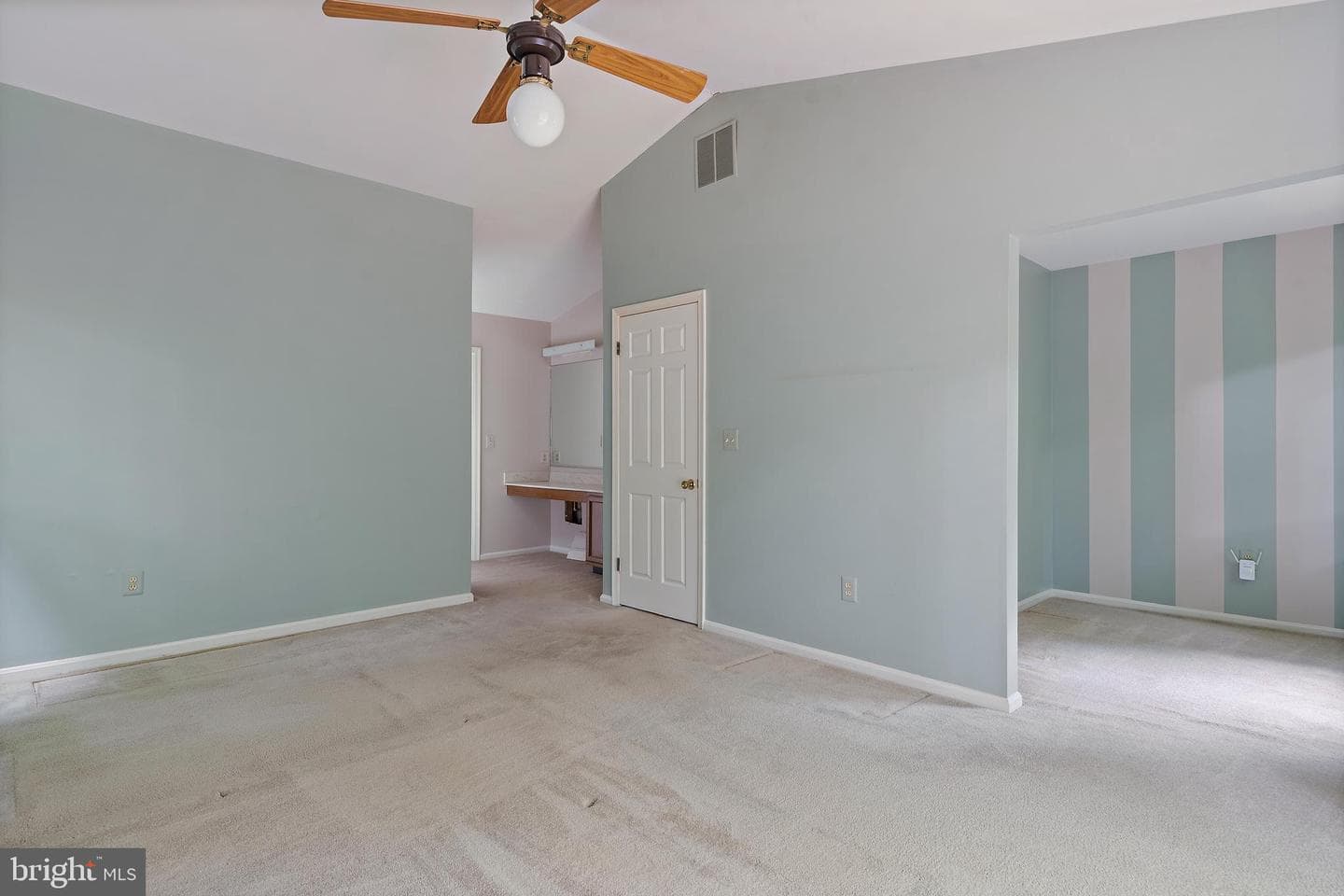 1131 Valentine Creek Drive photo 25