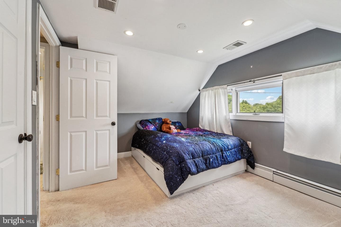 34 Thomas Road photo 12