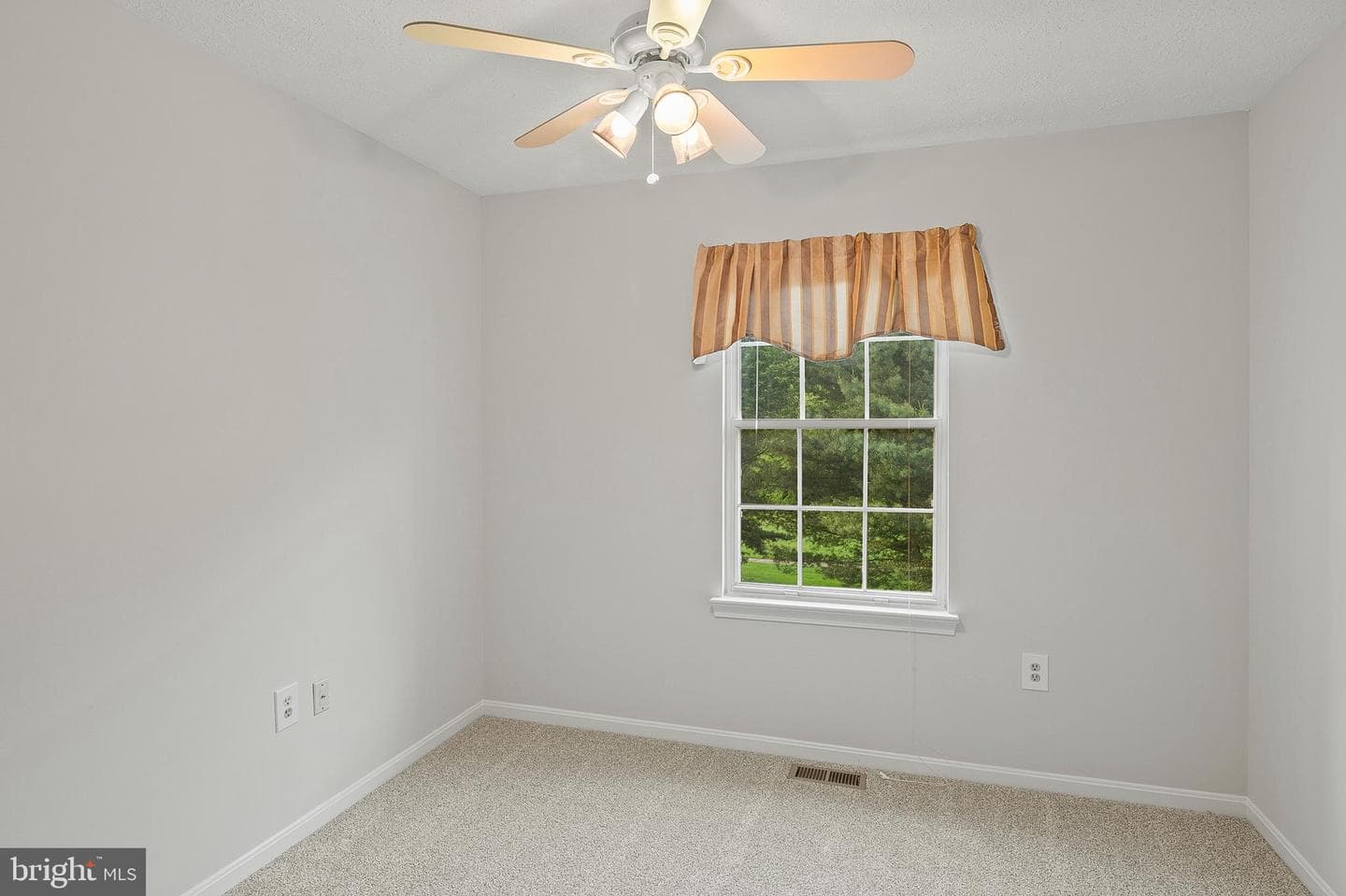 2510 Smoketree Lane photo 16