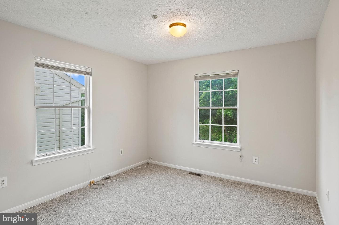 2510 Smoketree Lane photo 17