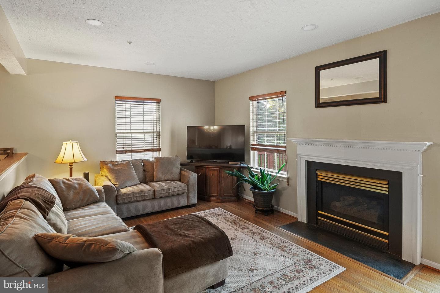 2510 Smoketree Lane photo 2