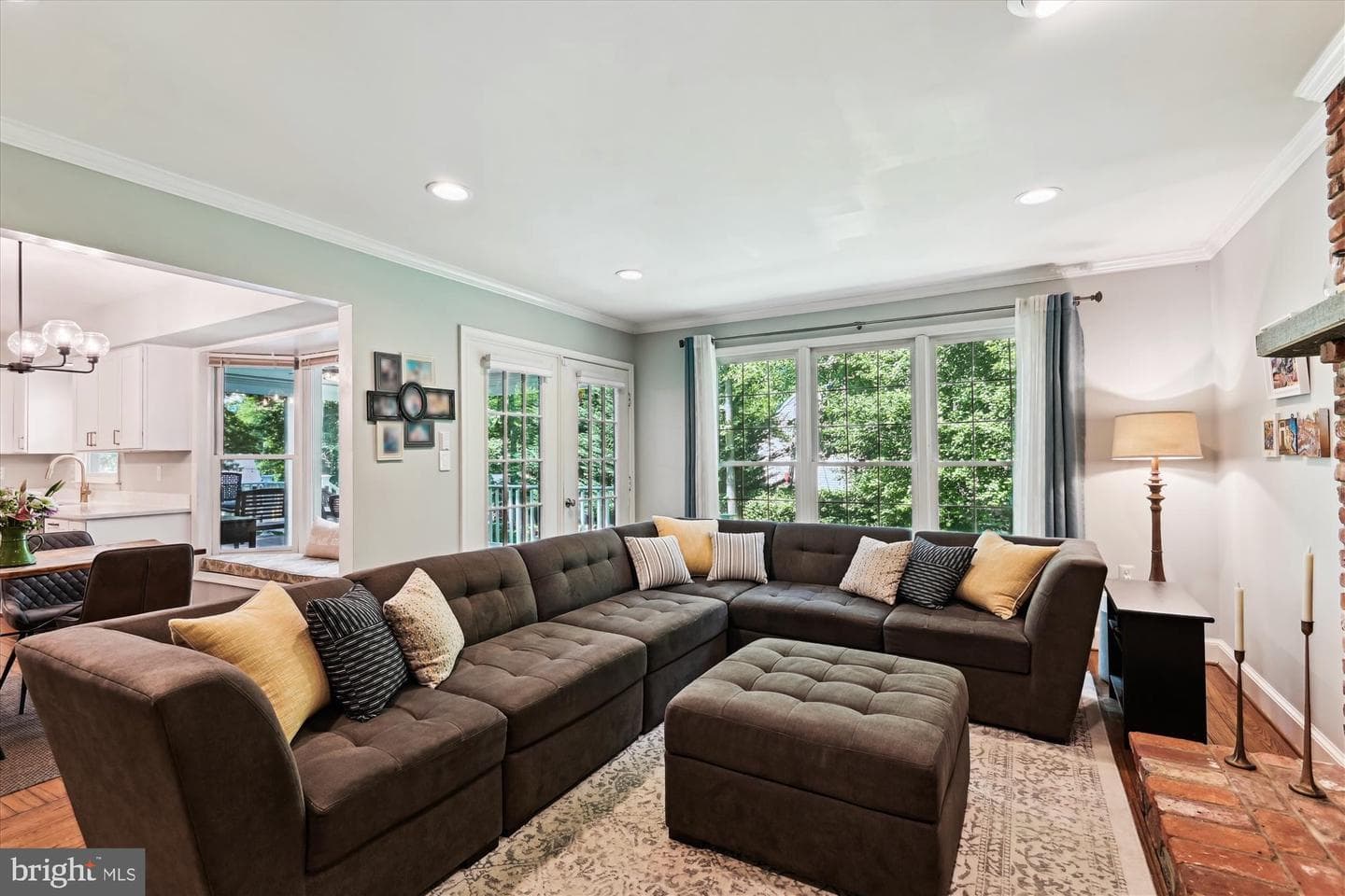 204 Ambleside Drive photo 17