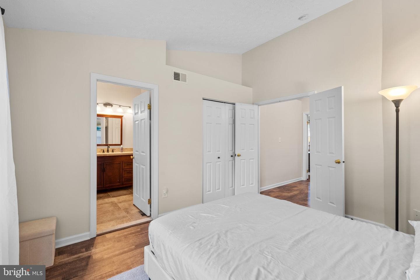 1328 Hollow Glen Court photo 23