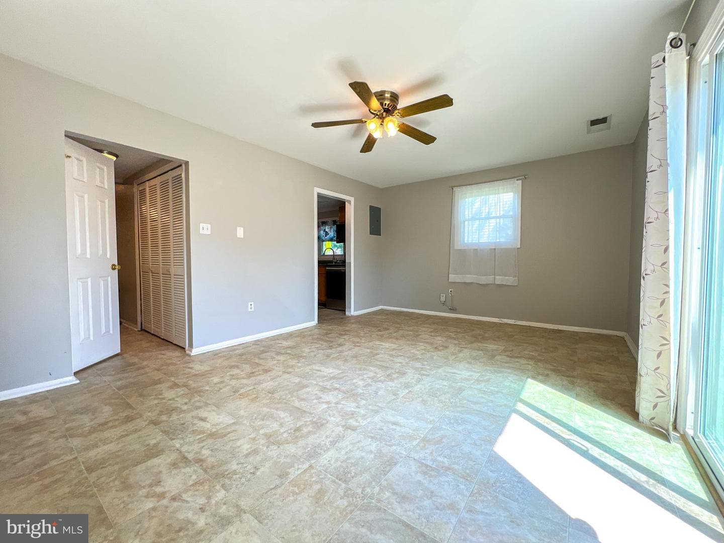 131 Arundel Road photo 26