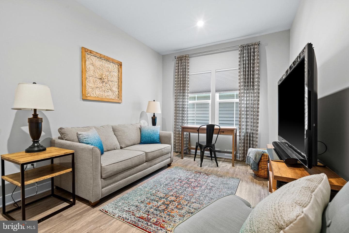 1528 Catbriar Way photo 9