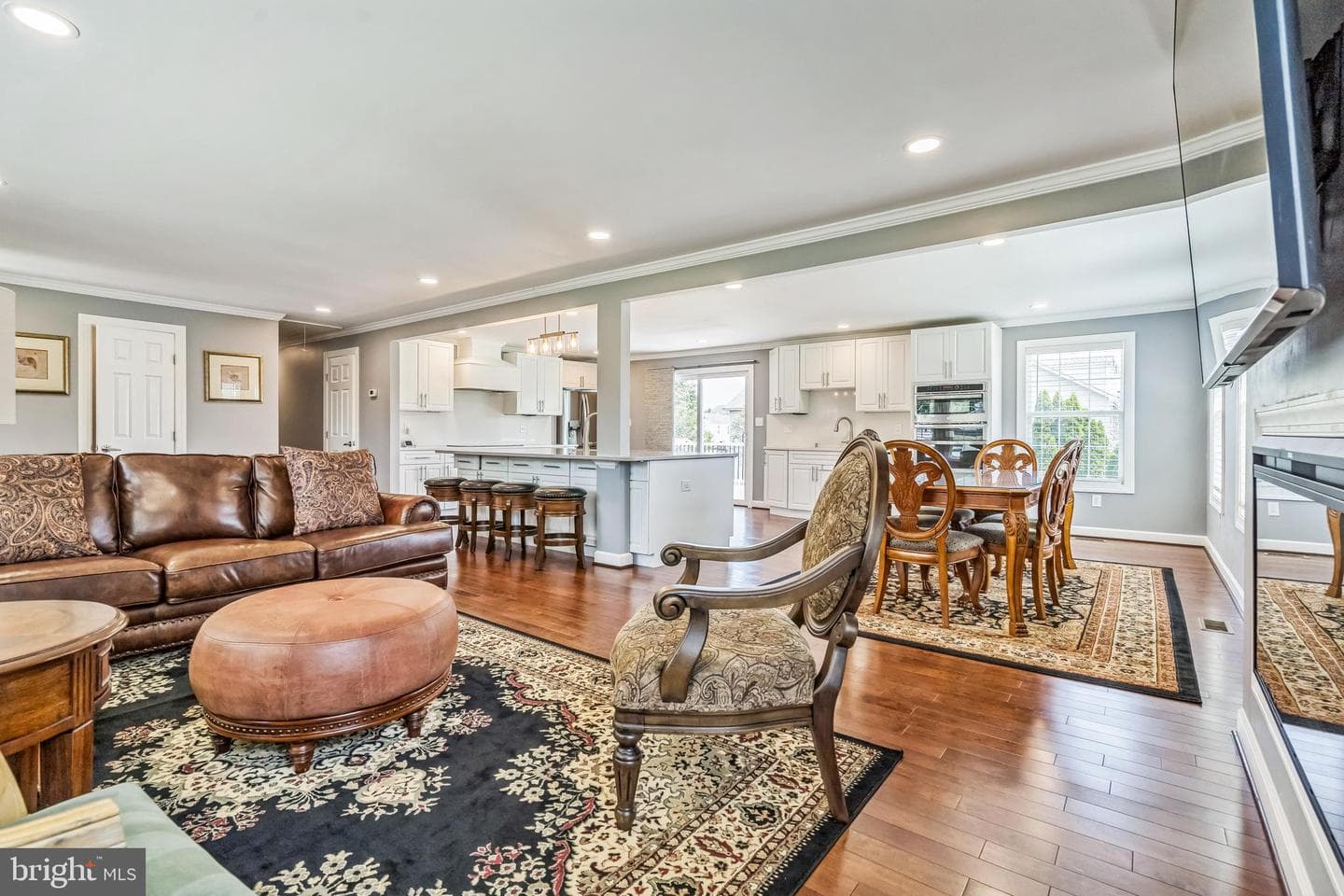 114 Calhoun Street photo 11