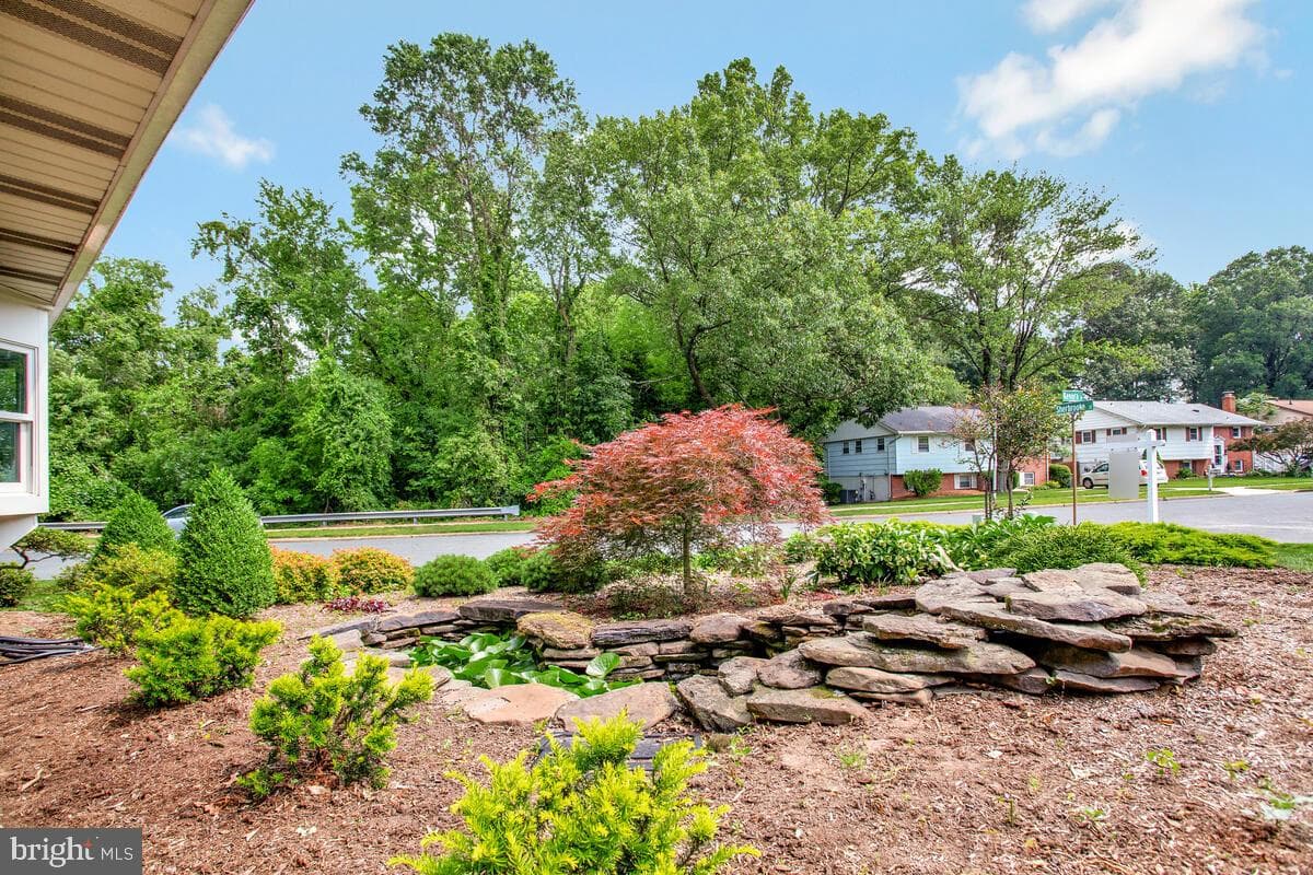 8218 Sherbrooke Court photo 2