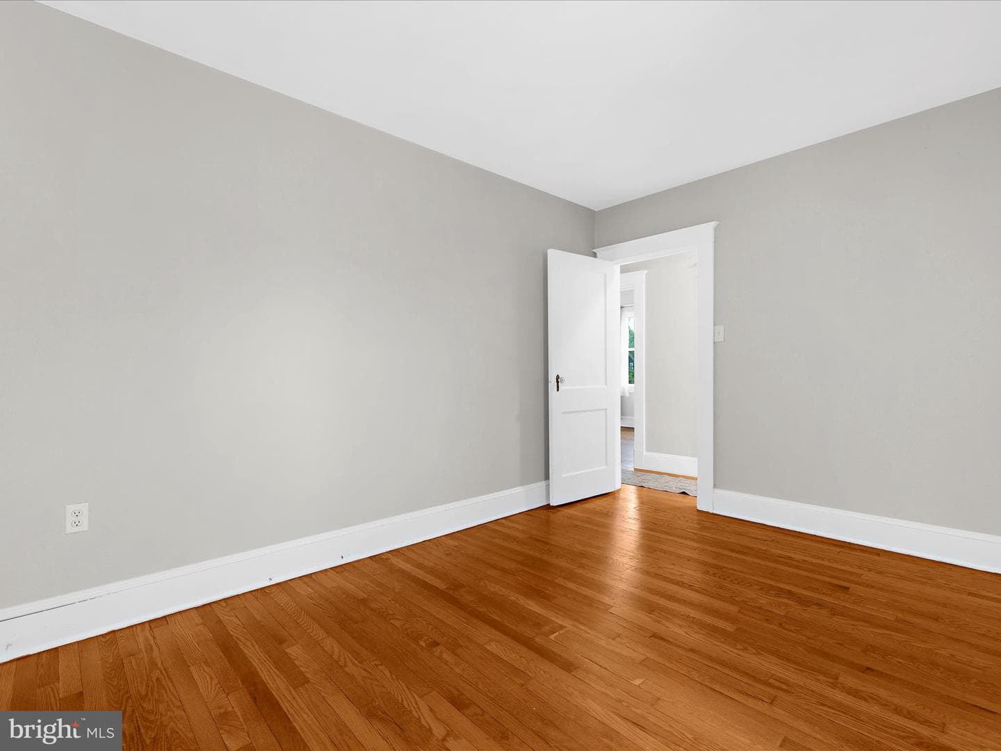 112 Homewood Road photo 28