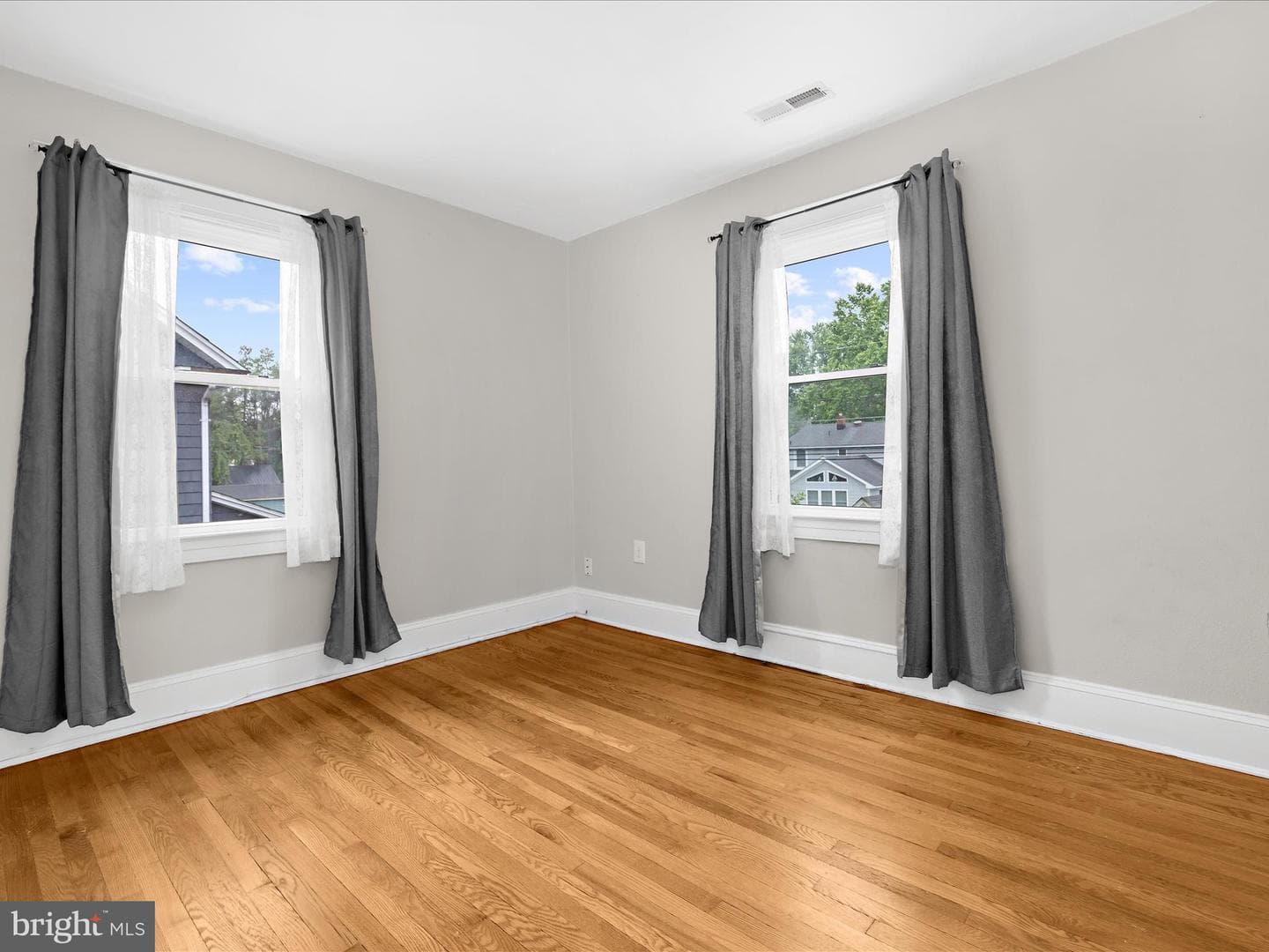 112 Homewood Road photo 31
