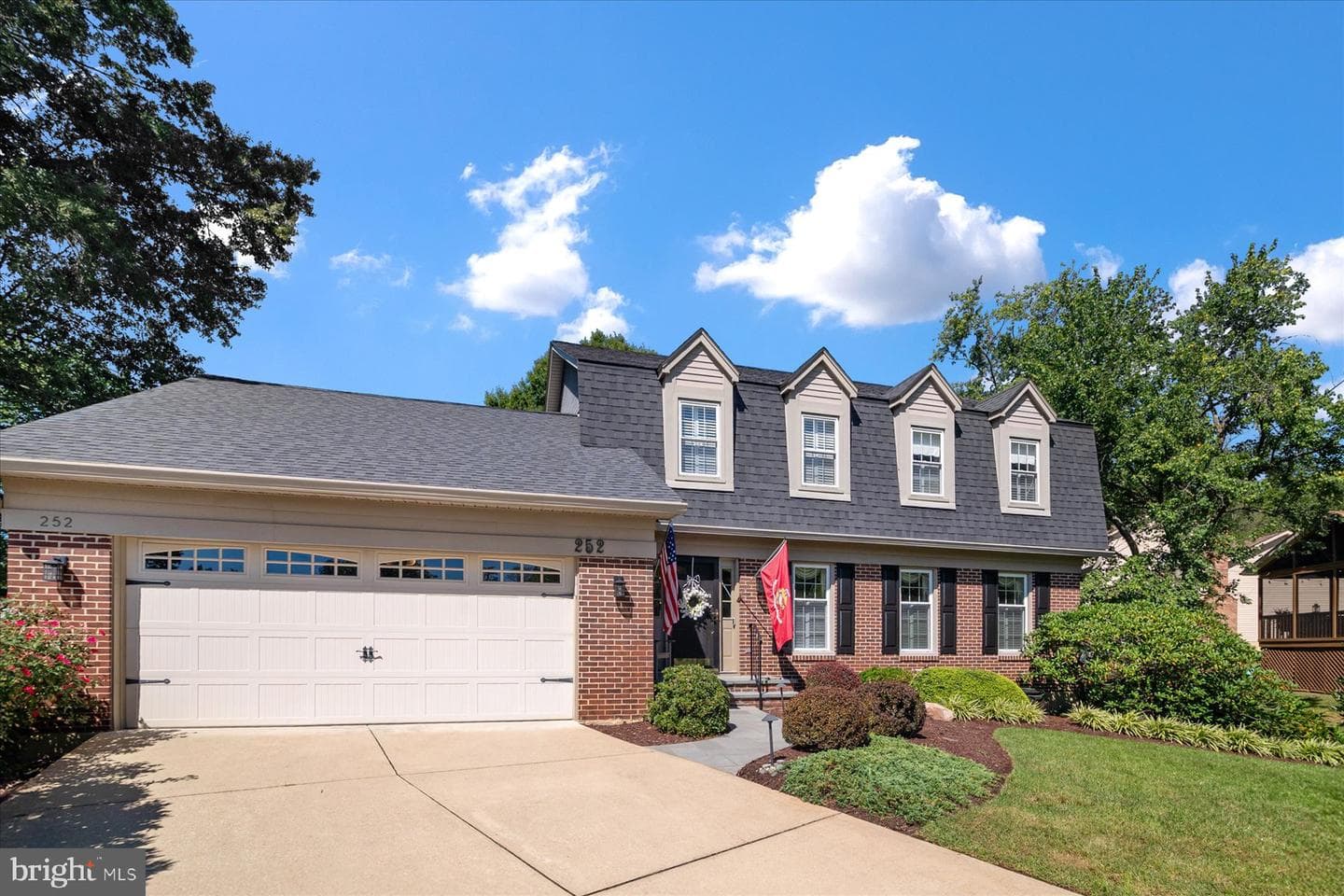 252 Bayshire Court photo 3