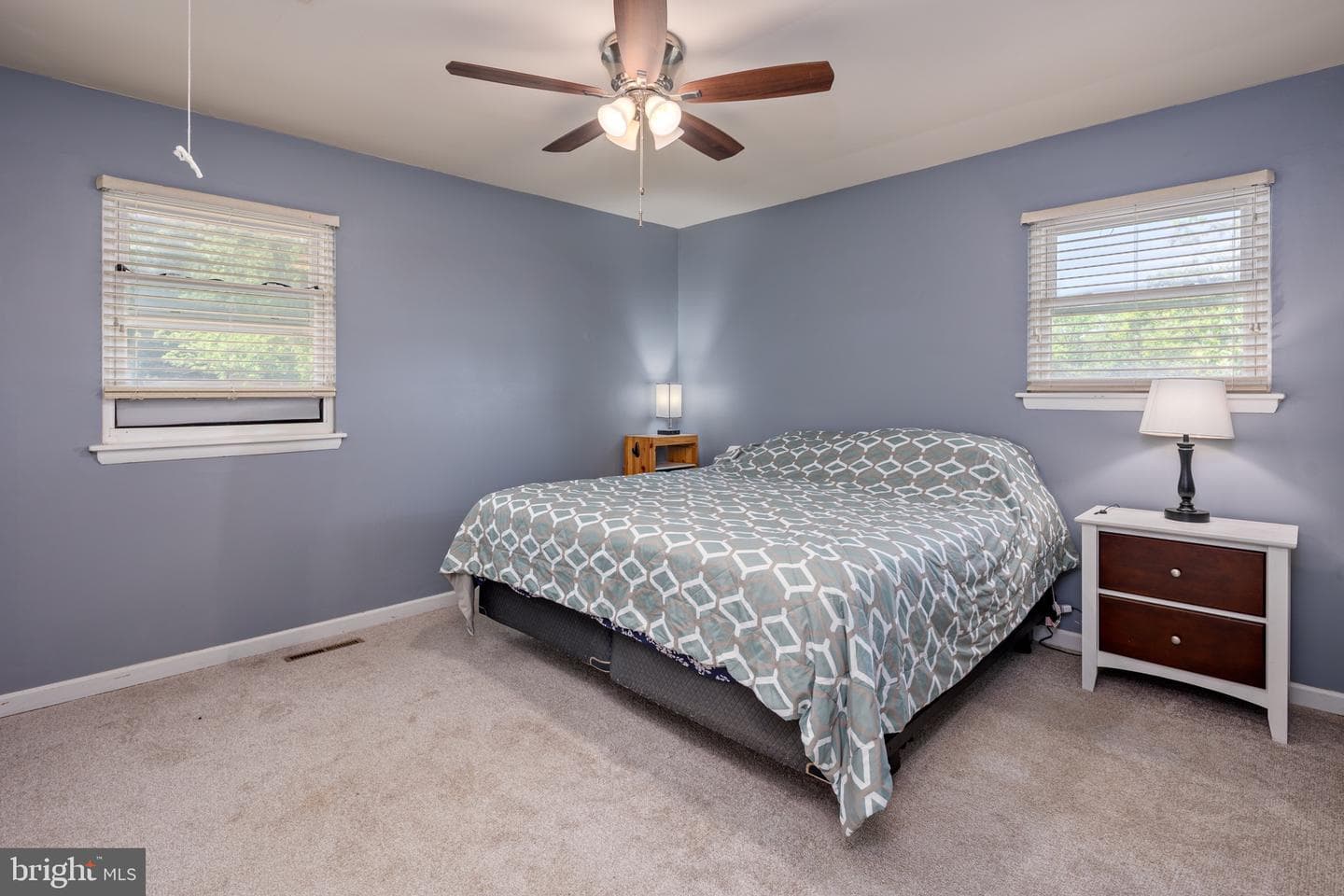 8246 Victoria Road photo 15