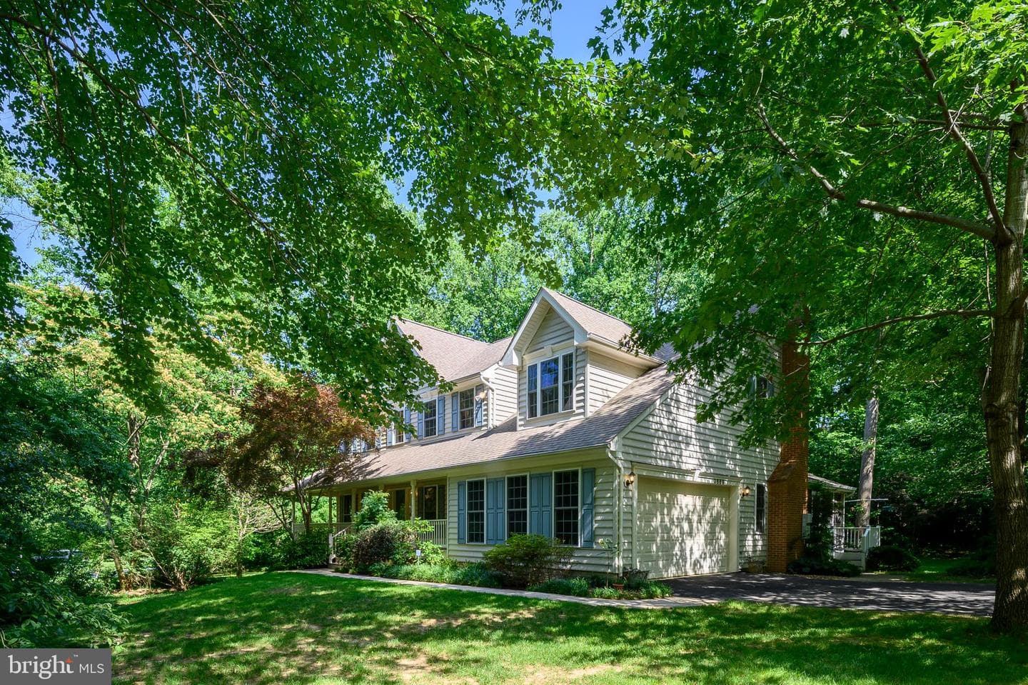 3689 N Carolina Avenue photo 3