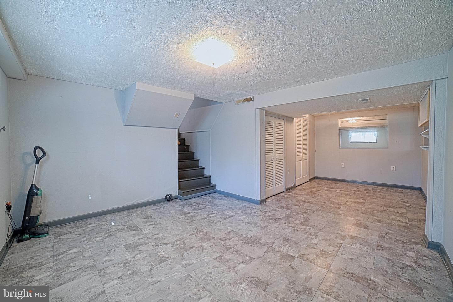 399 Hilltop Lane photo 34