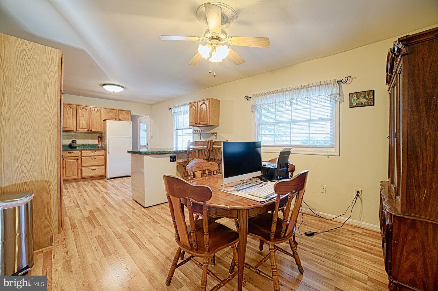399 Hilltop Lane photo 5