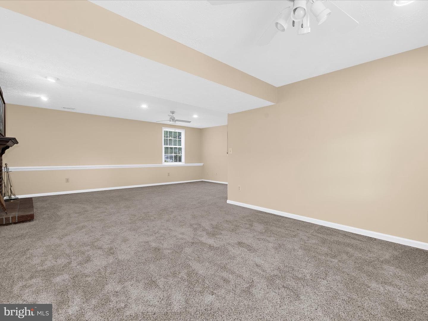 1706 Angel Court photo 32