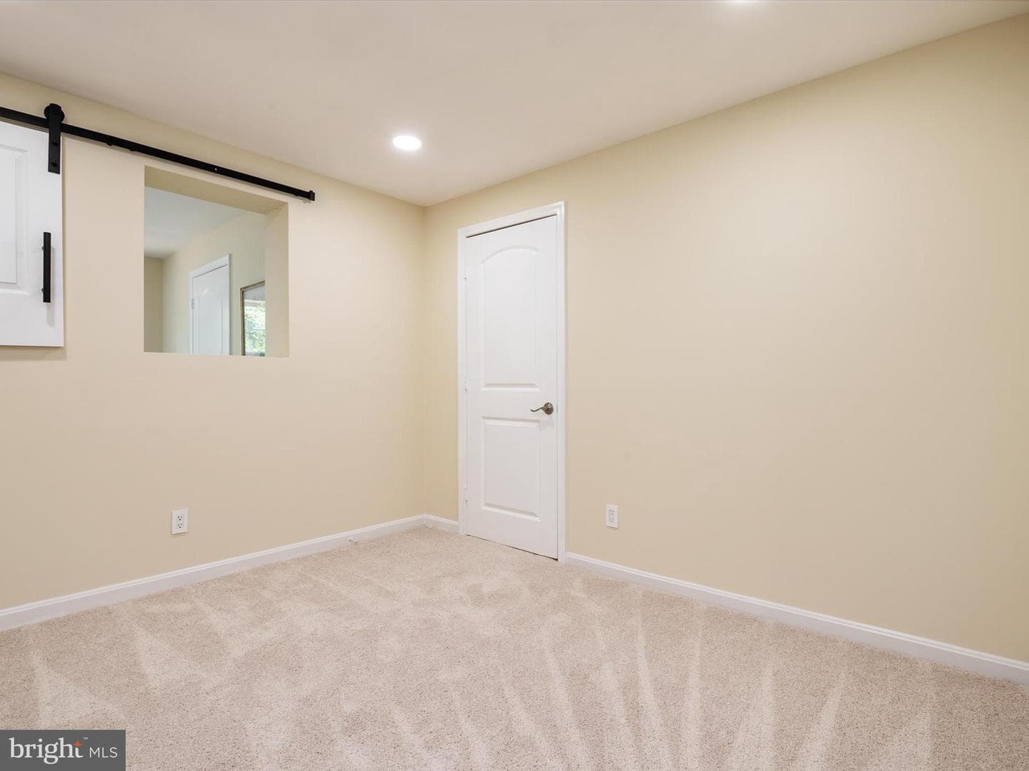 1395 Rainbow Drive photo 12