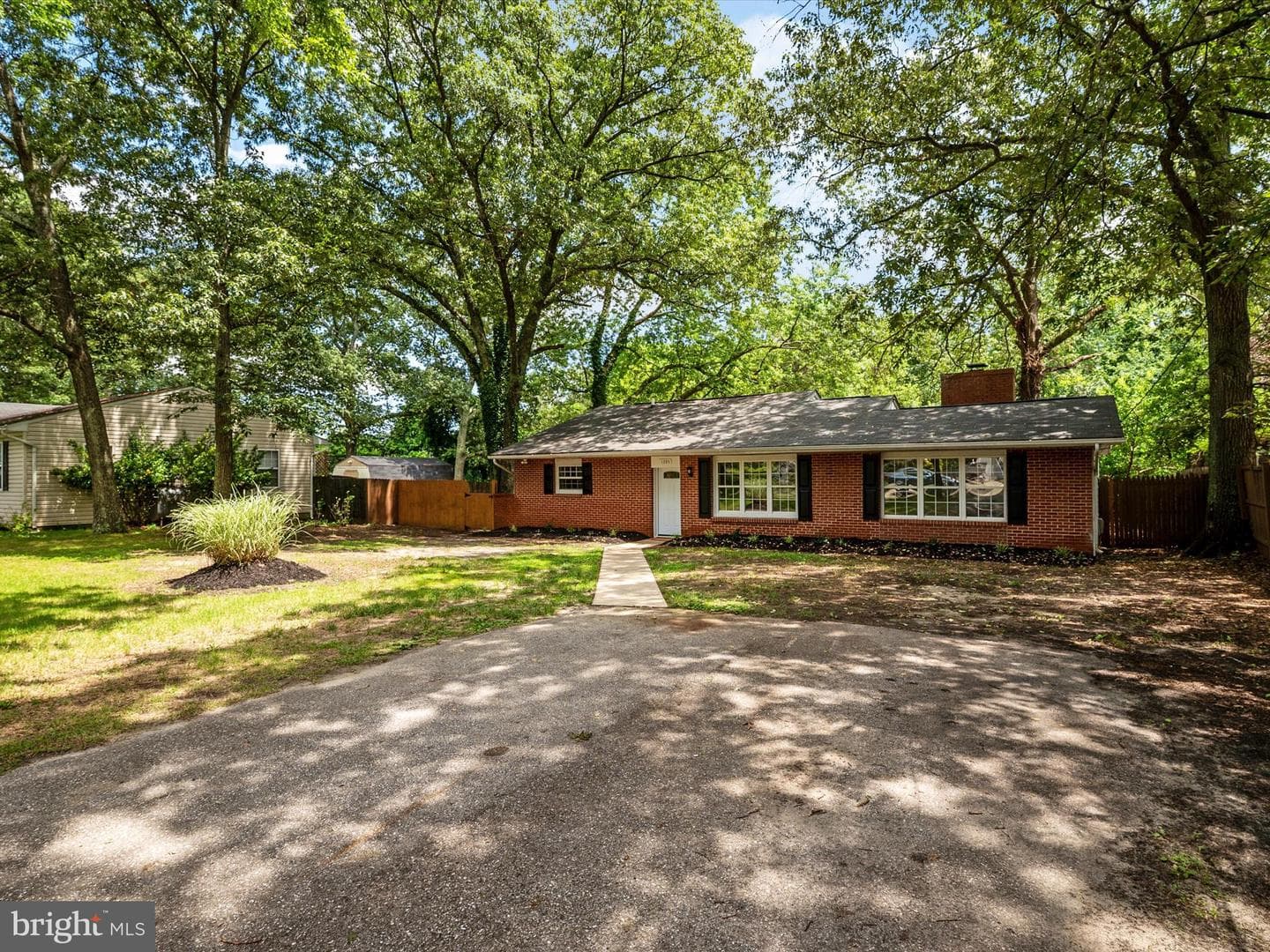 1395 Rainbow Drive photo 2