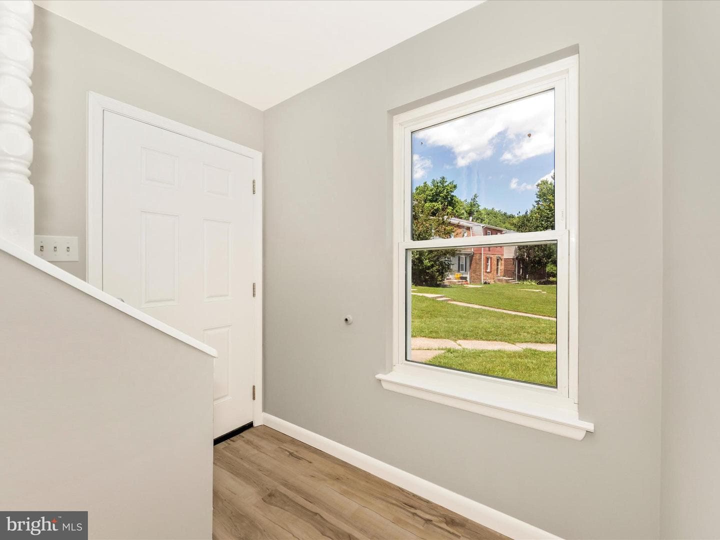1851 Dove Court photo 2