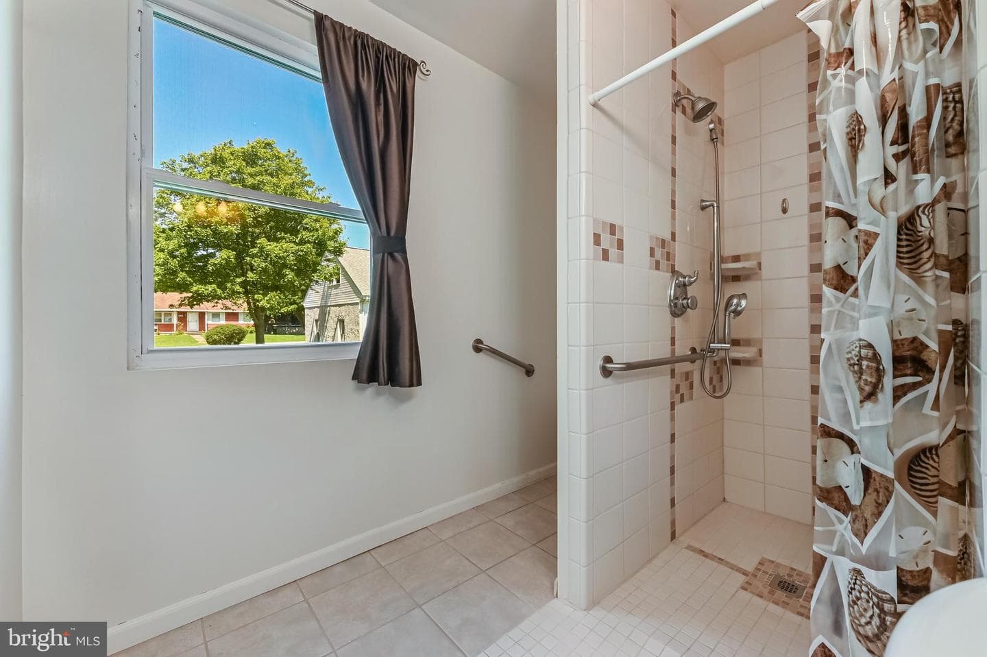 8227 Bayside Drive photo 35