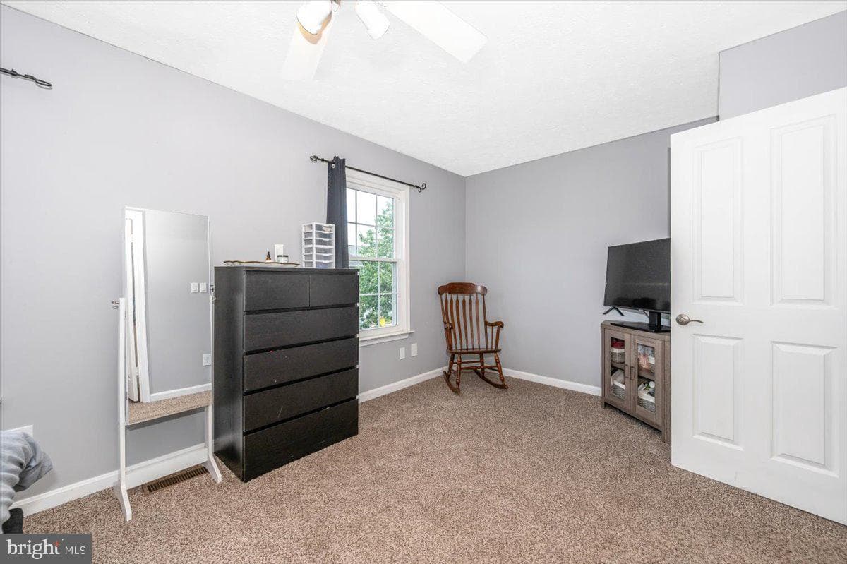 519 Realm Court E photo 21