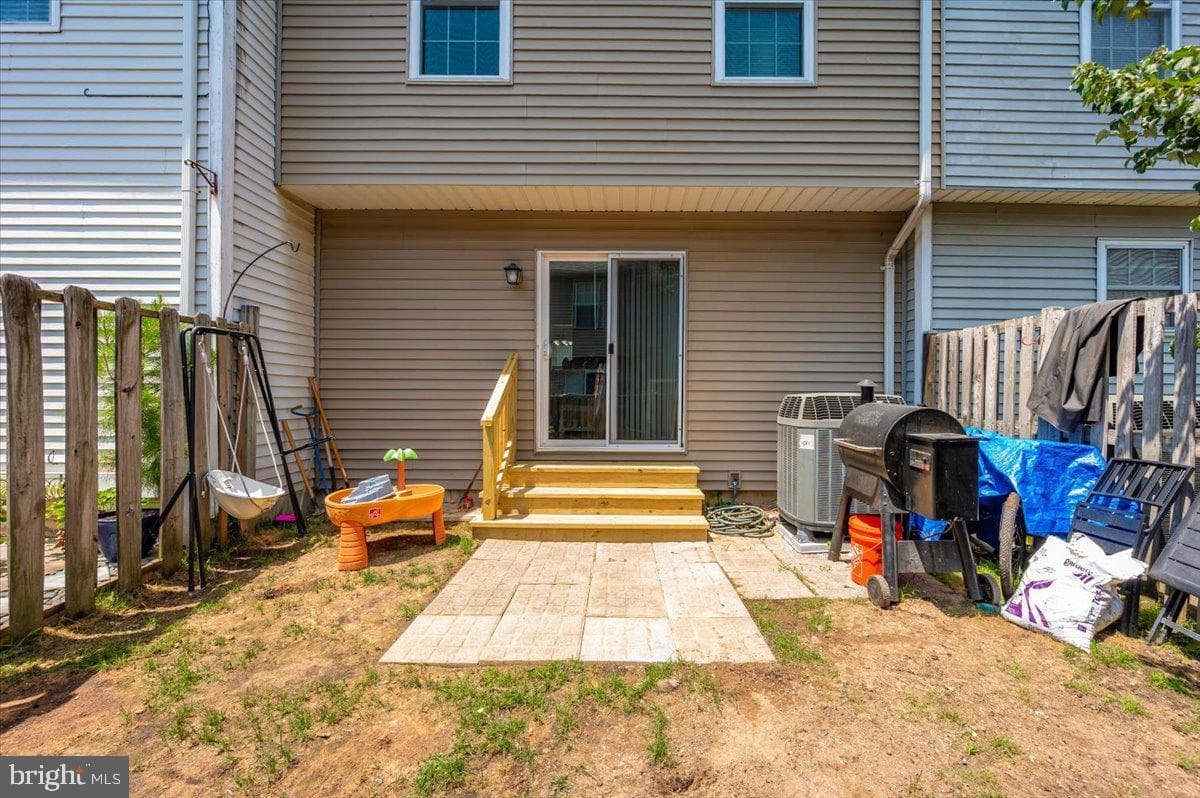 519 Realm Court E photo 36