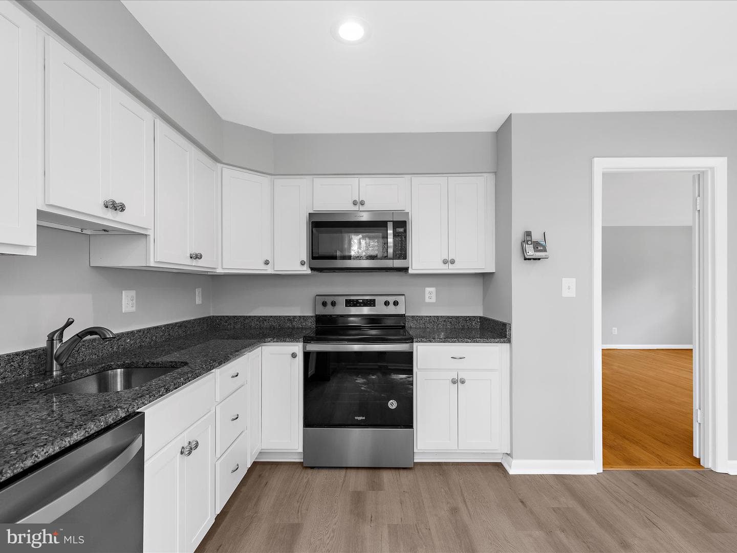 220 Falcon Drive photo 13