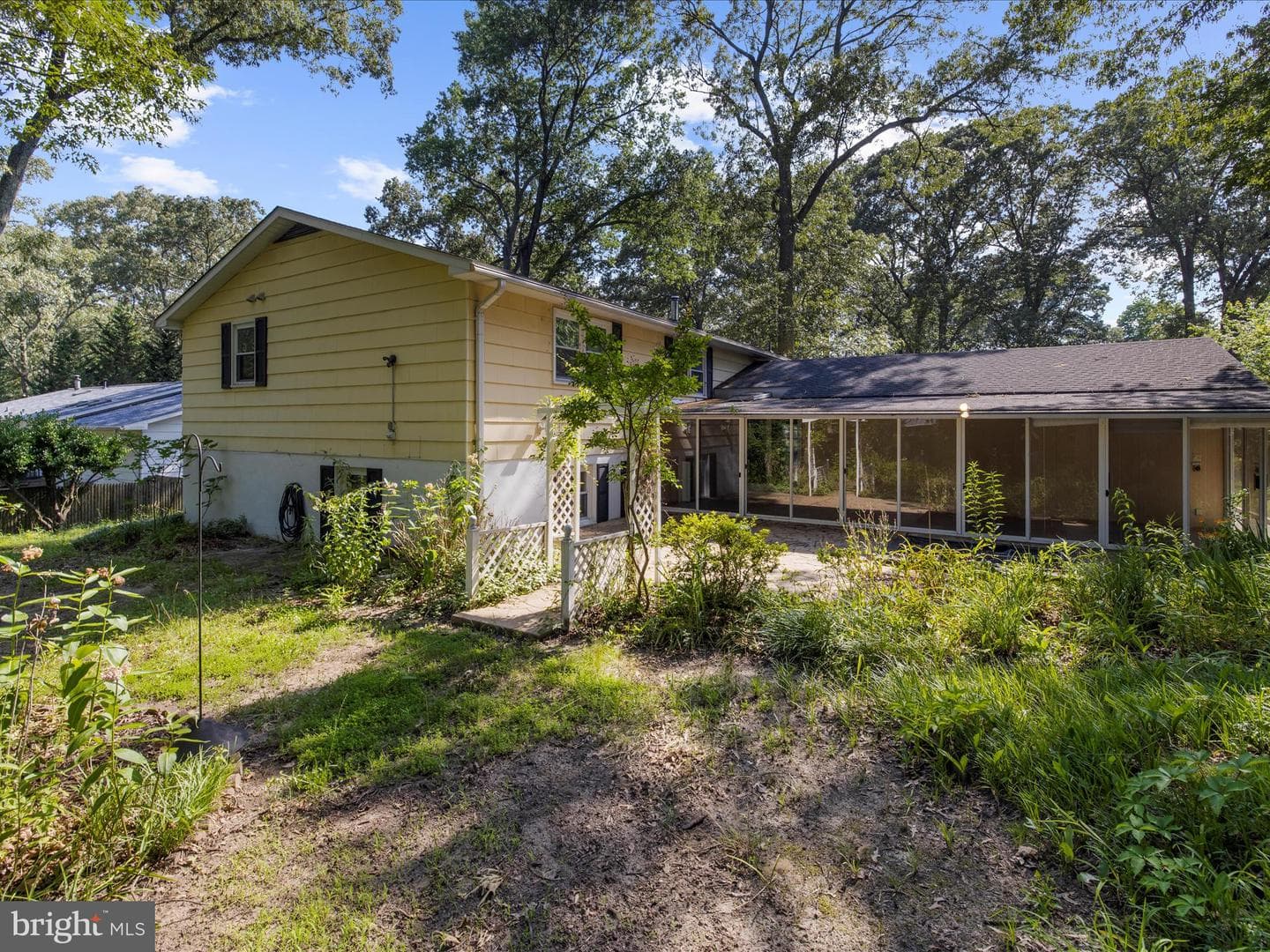220 Falcon Drive photo 47