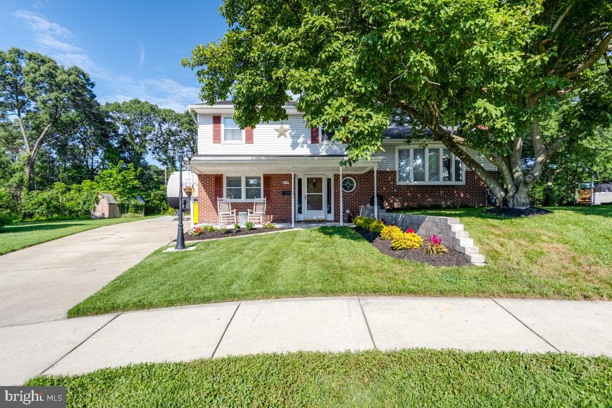 504 Elizabeth Road photo 4