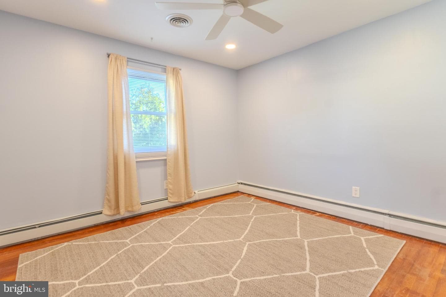 504 Elizabeth Road photo 46