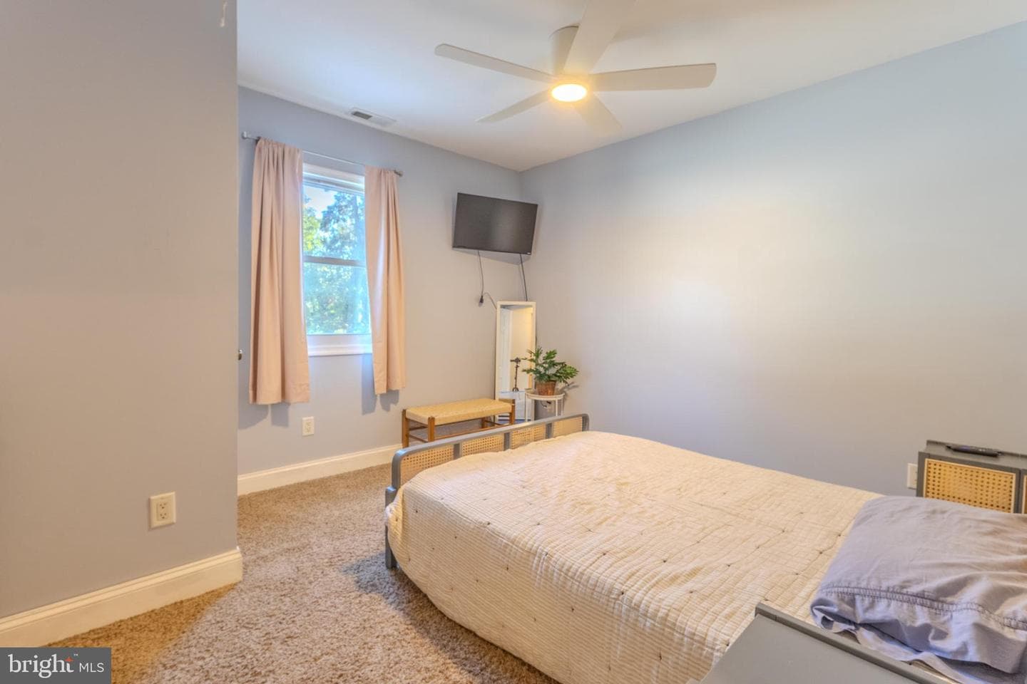 504 Elizabeth Road photo 49