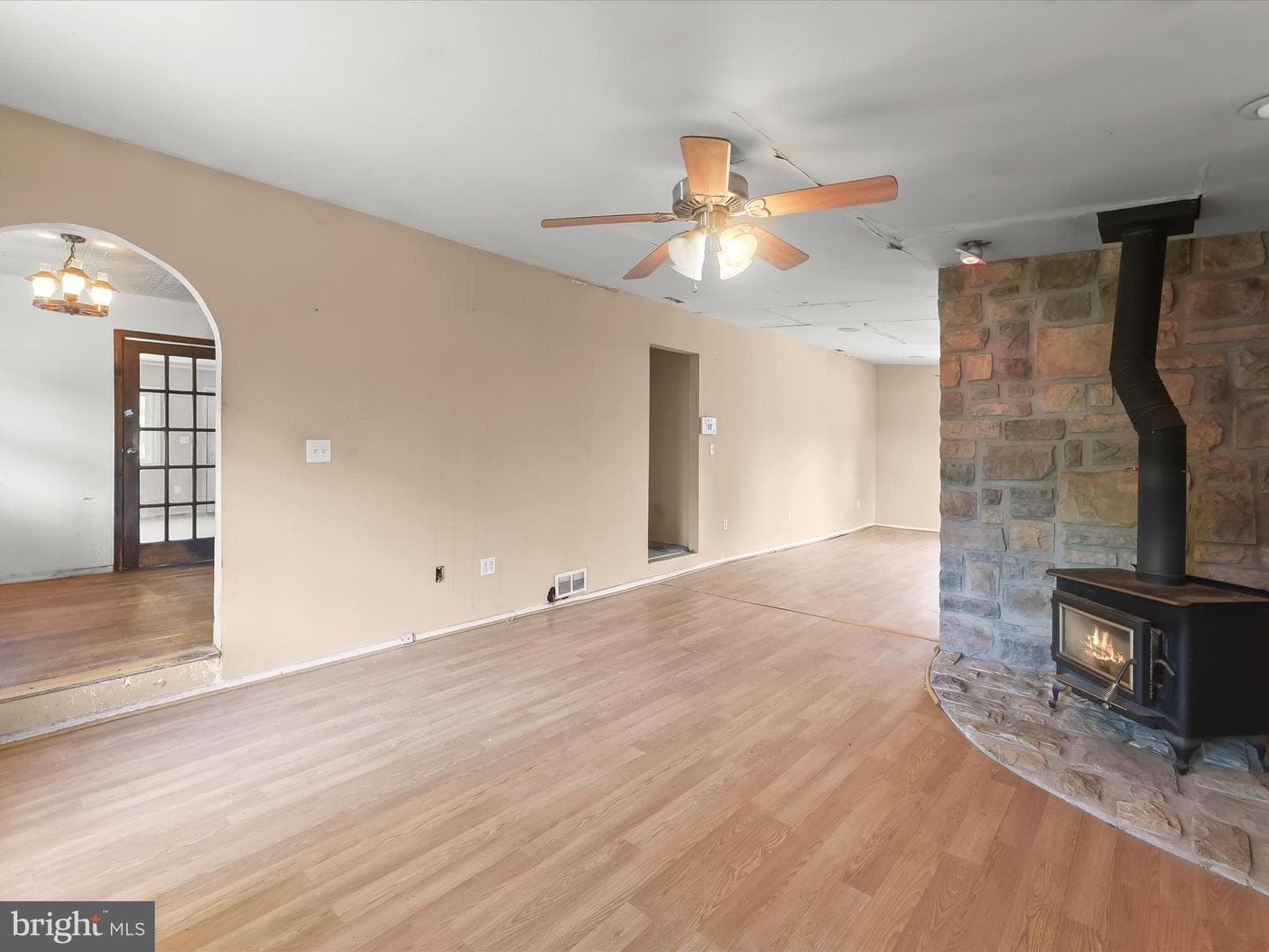 907 Princeton Terrace photo 12