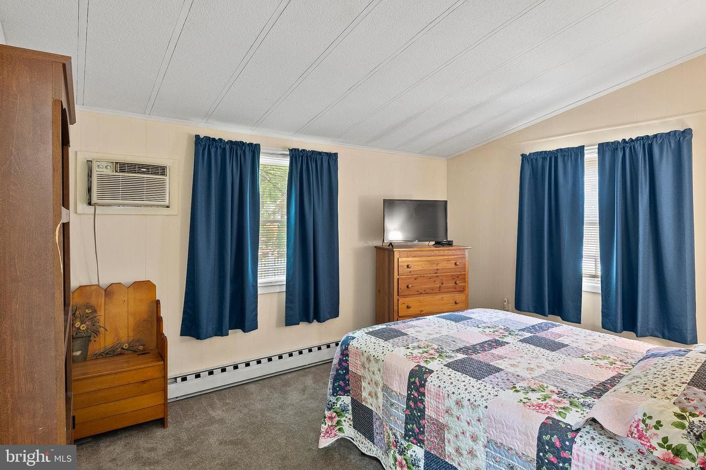 443 New York Avenue photo 15