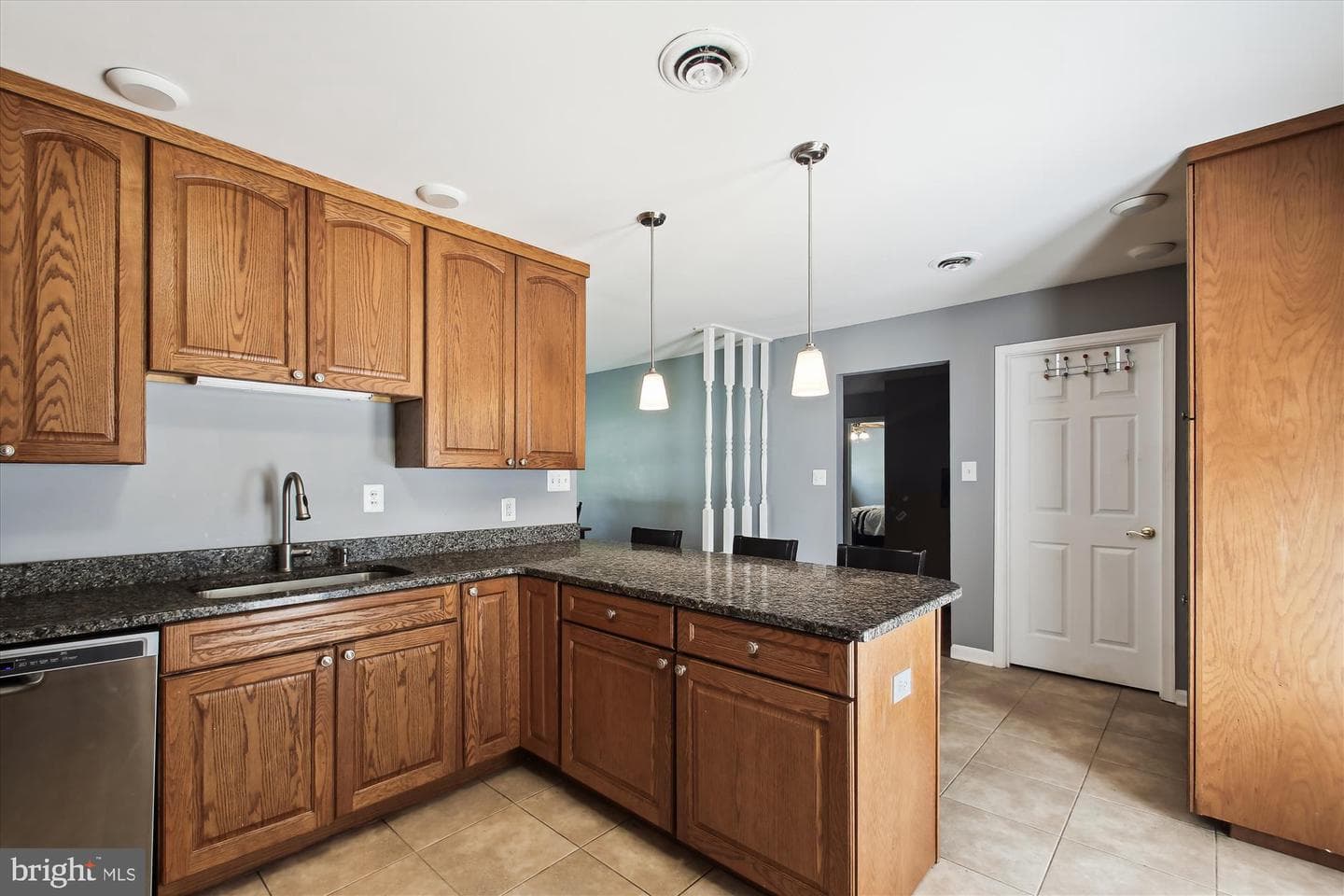 4723 Washington Avenue photo 27