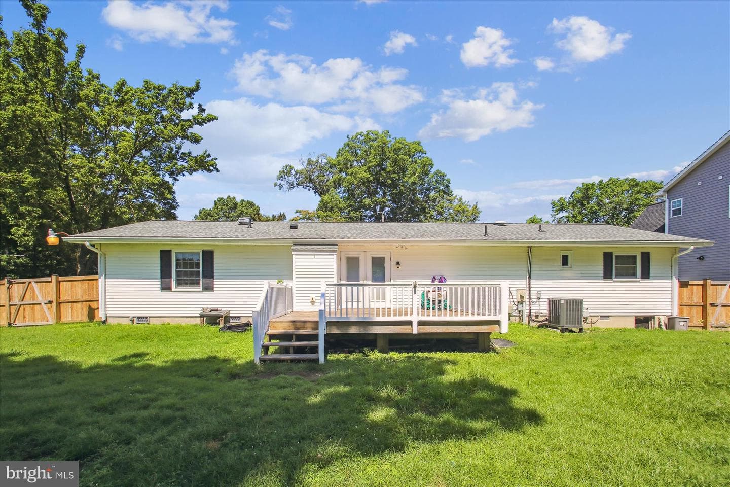 4723 Washington Avenue photo 8