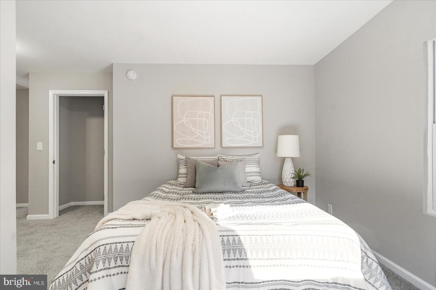 901 Chesterfield Road photo 20
