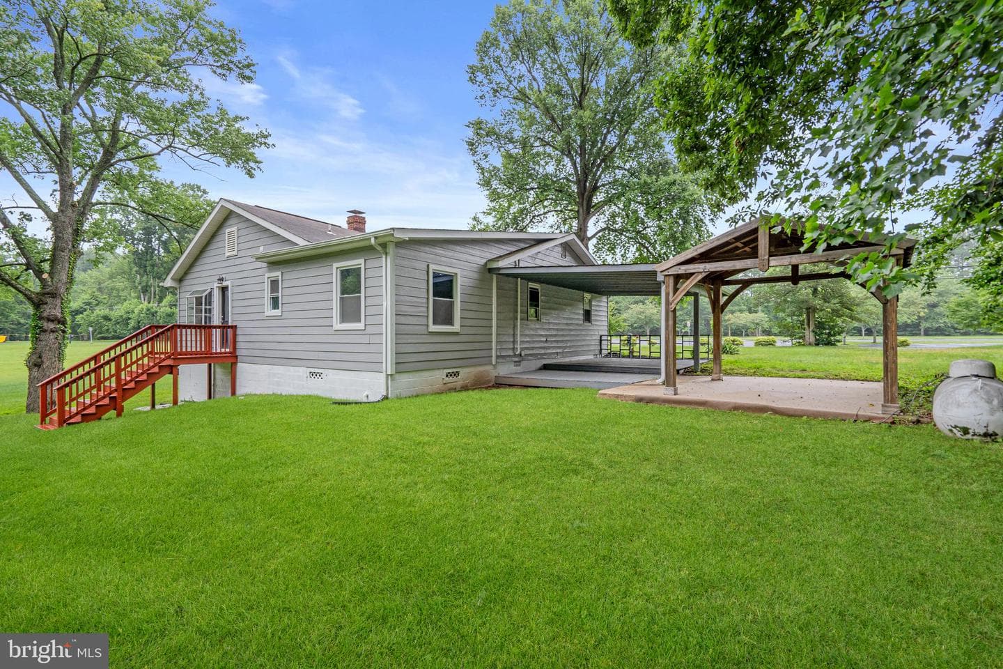 901 Chesterfield Road photo 55