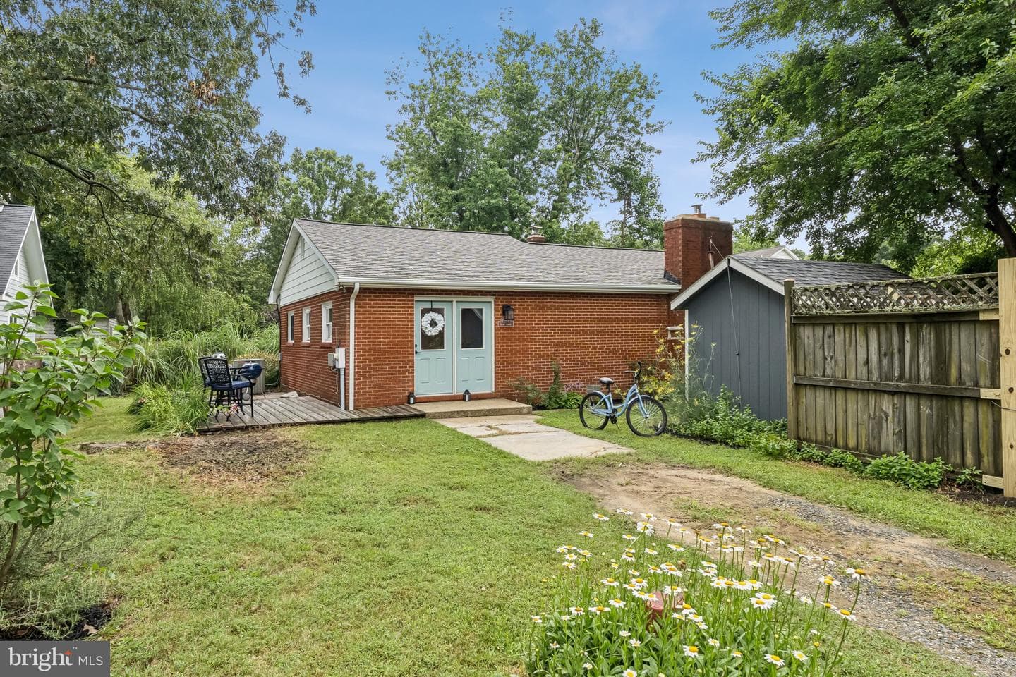 1359 Linden Avenue photo 20