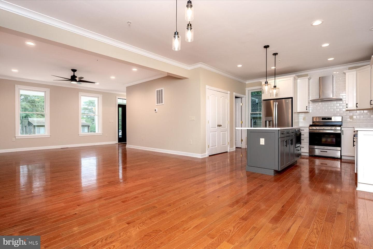 2054 Shore Drive photo 12