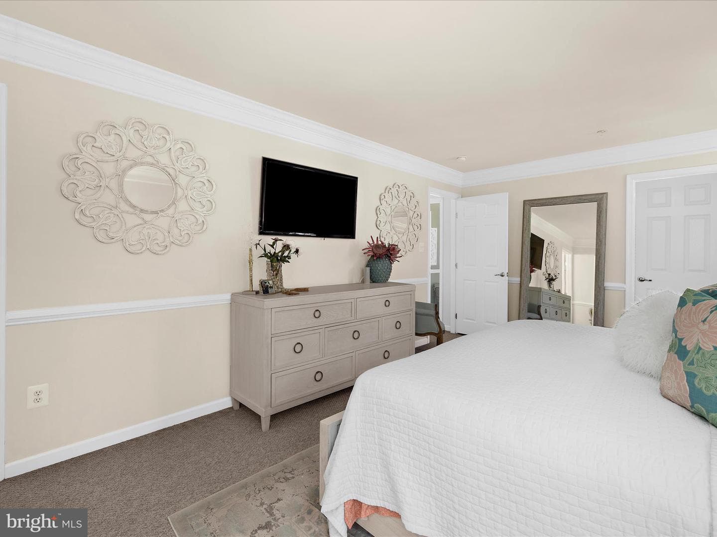 8110 Laurnick Drive photo 28