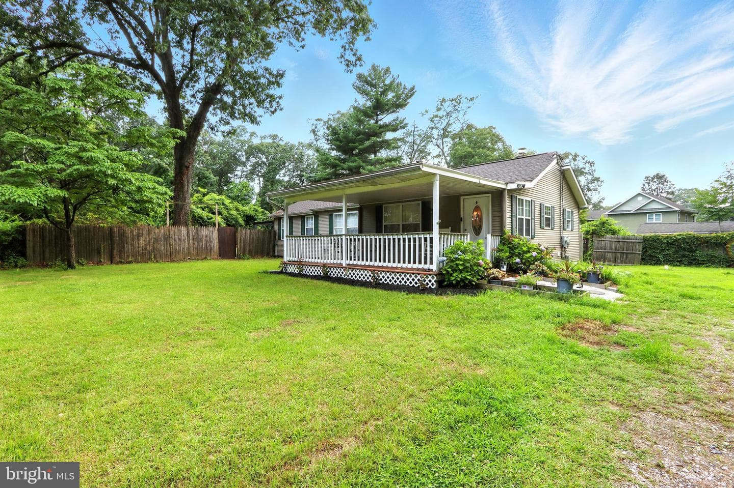 8402 Lynn Circle photo 4