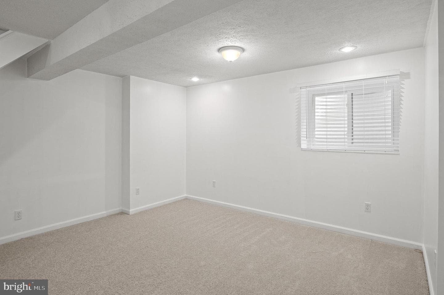 8059 Wolsey Court photo 16