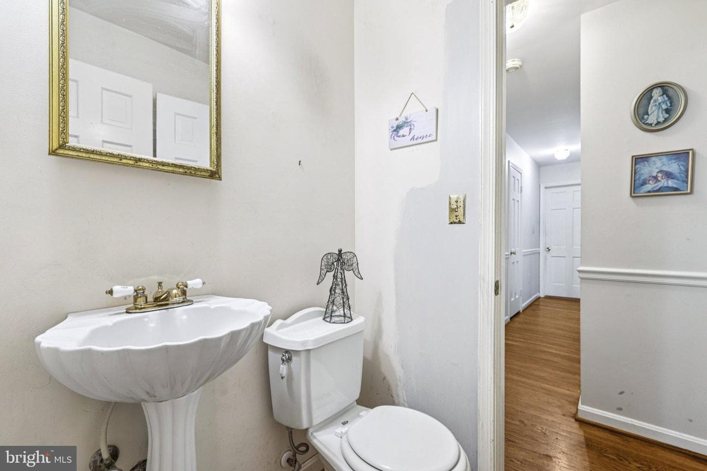 1602 Farnborn Street photo 14