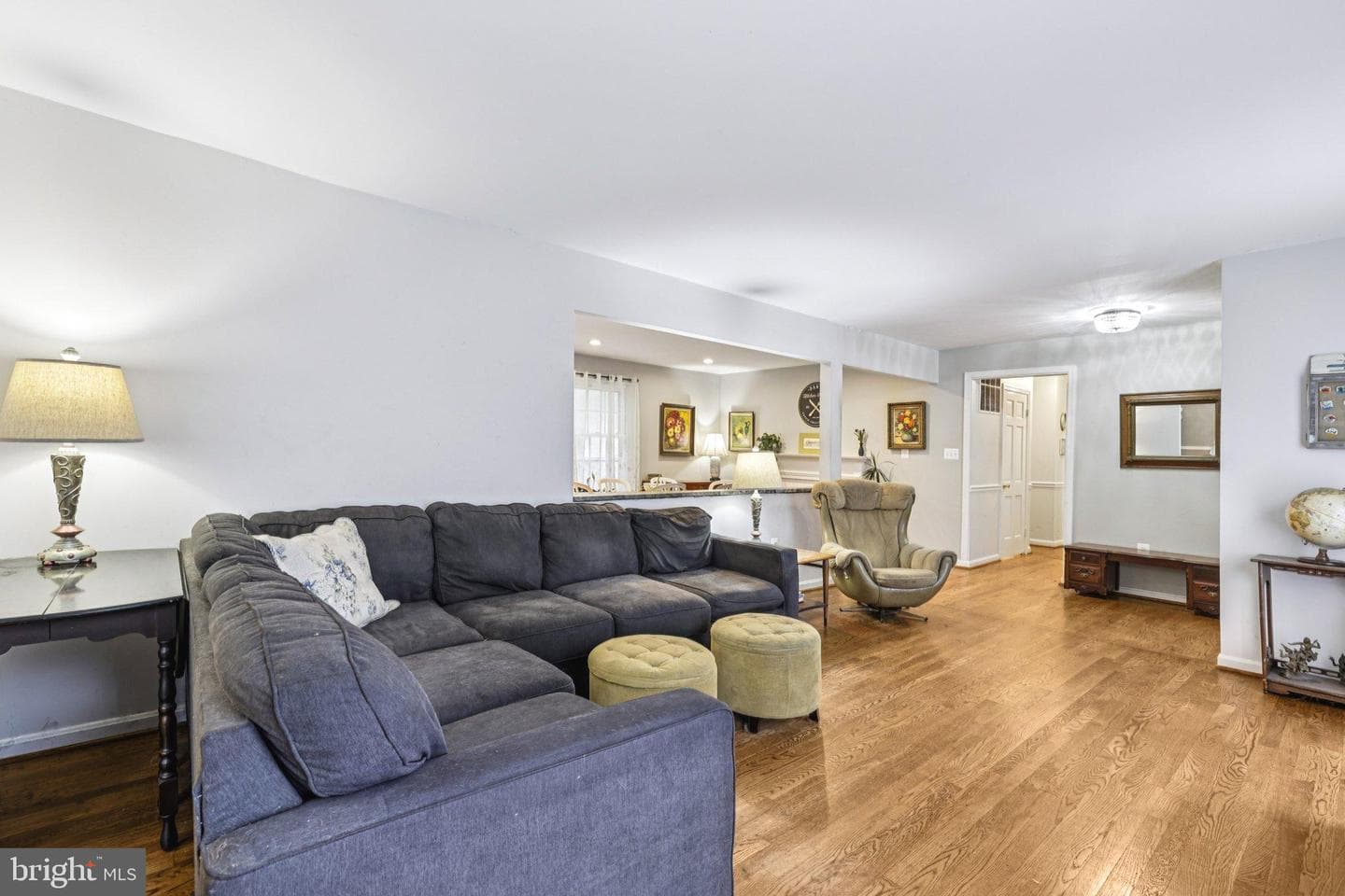 1602 Farnborn Street photo 4