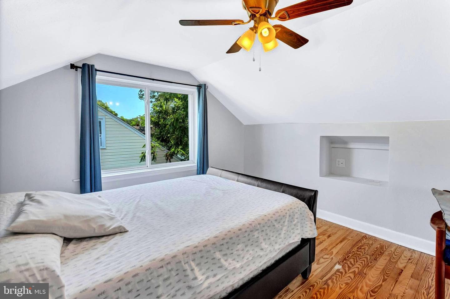 605 Newfield Road photo 22